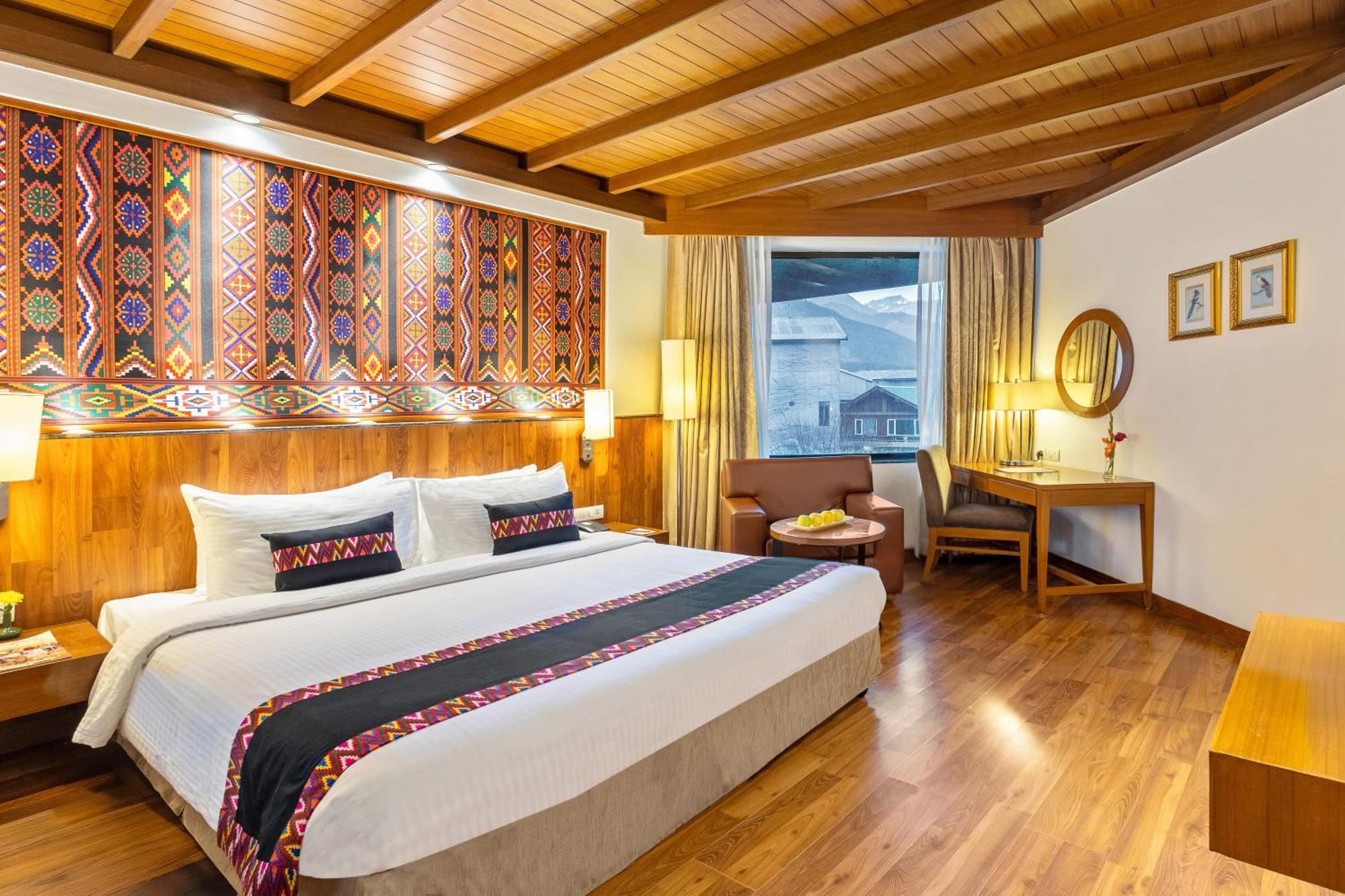 Отель Sterling Manali Экстерьер фото